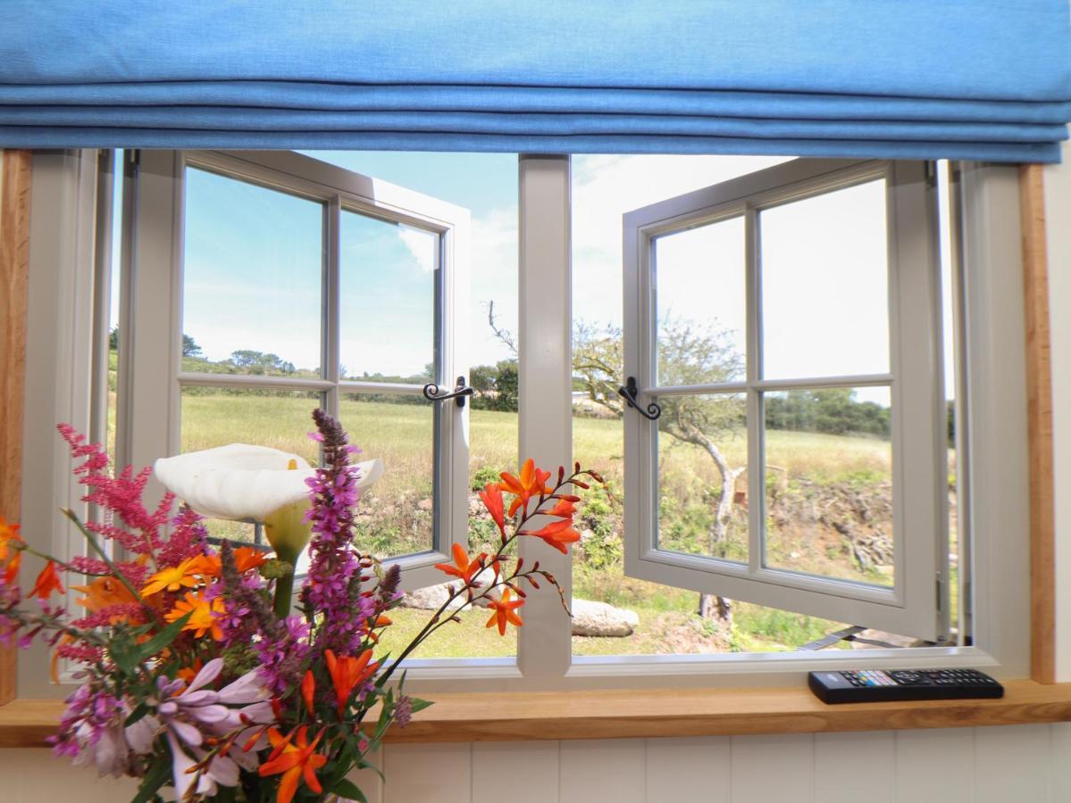 Bosulla Shepherds Hut Penzance Exterior foto